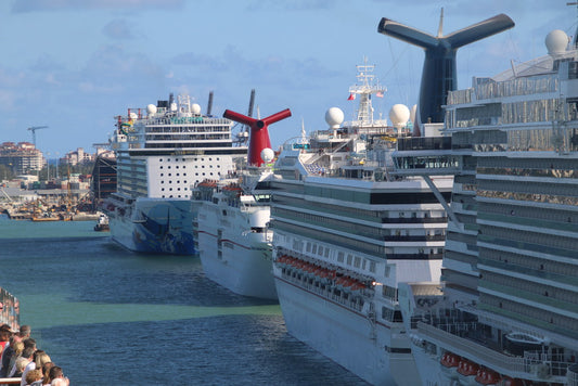 Comparing Top Cruise Lines: Carnival, Royal Caribbean, Norwegian, and More - Find Your Perfect Vacation